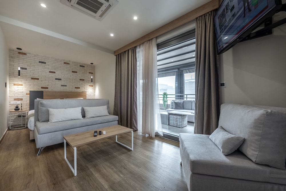 Suites Syngrou-Fix 7/22