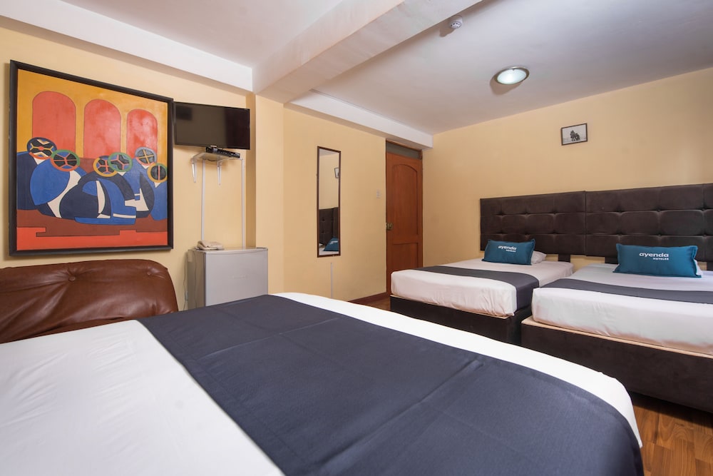 Family, 1 Double and 4 Single Beds