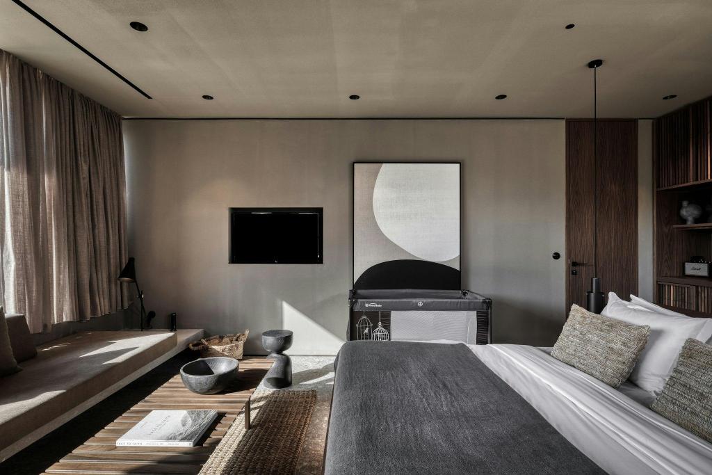 Tropical, Family, King Bed, Side Pool View, Sofa, Terrace