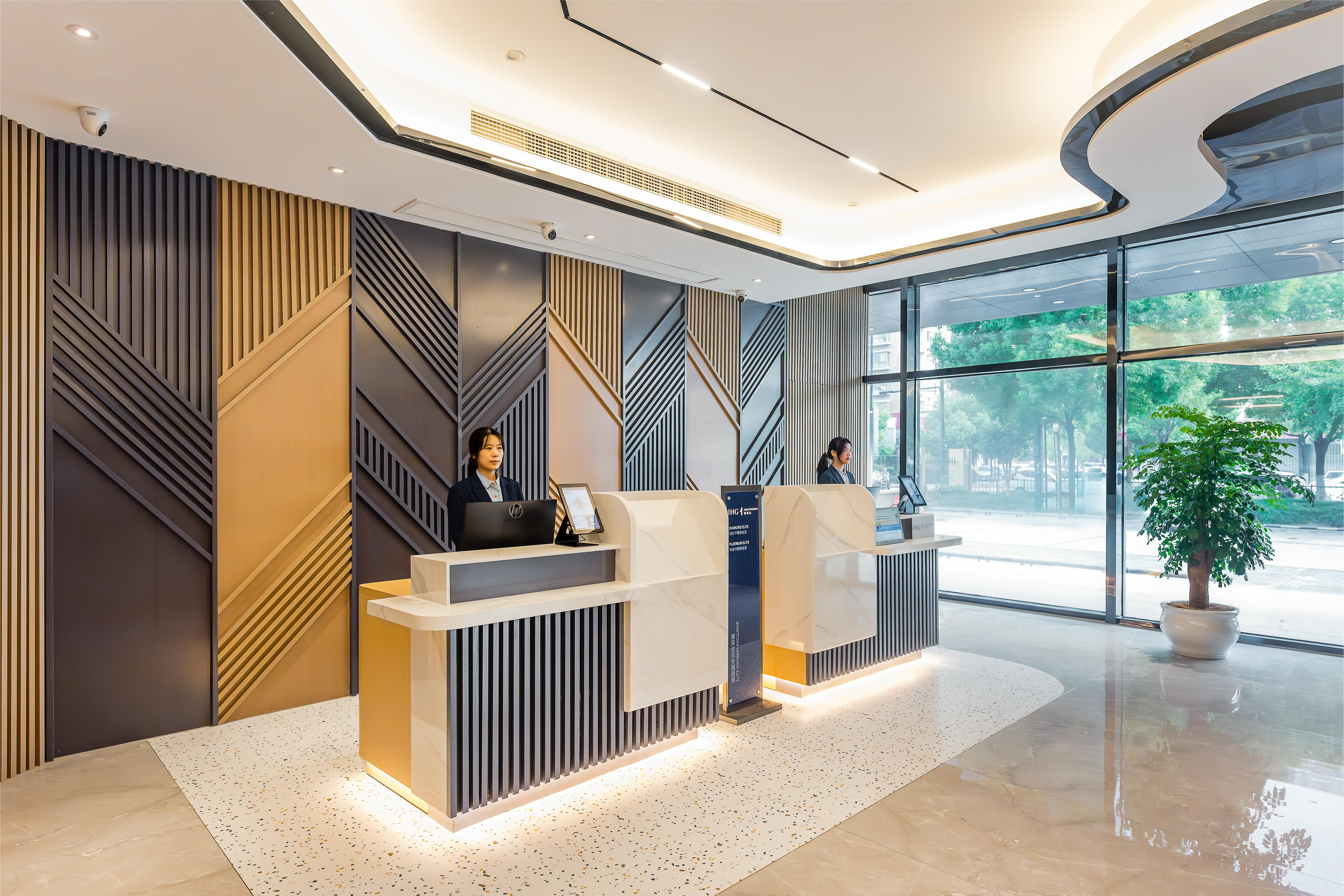 Holiday Inn Express Hangzhou Qianjiang CenturyCity 1/55