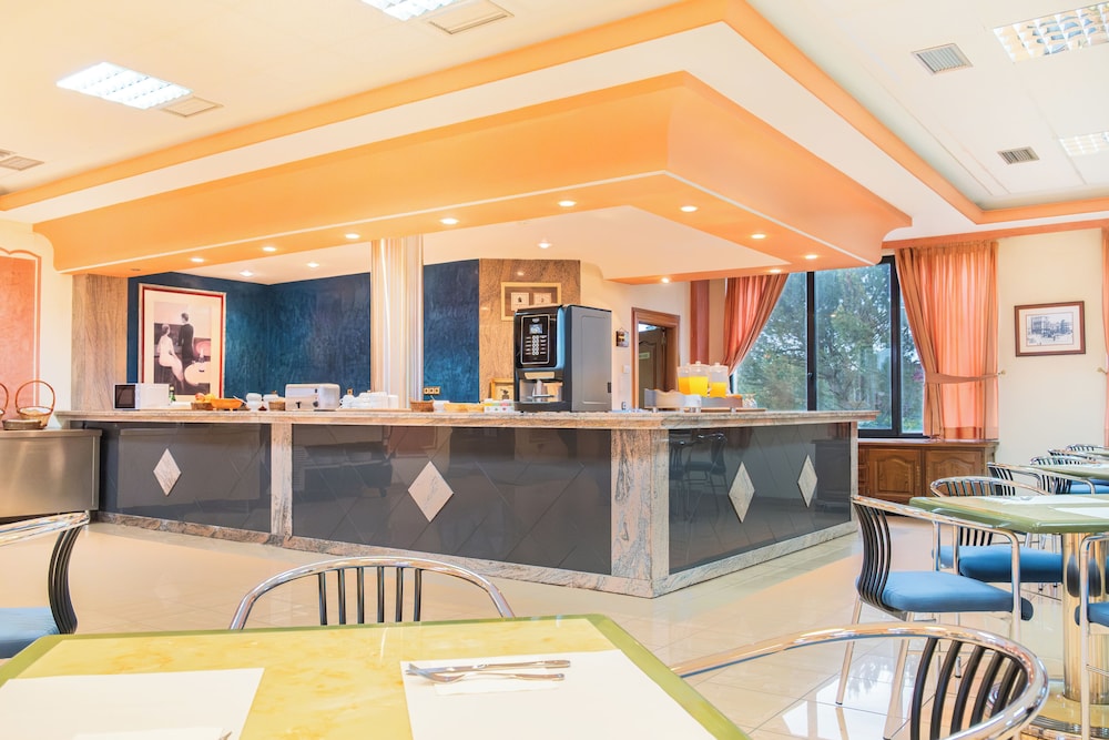 Hotel Checkin Basic Leon Norte 11/46