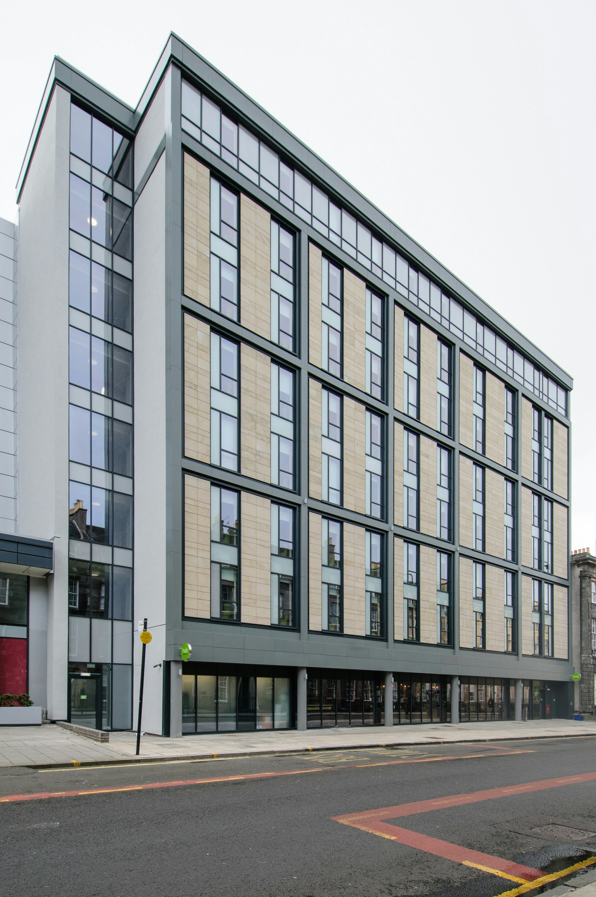 Hub By Premier Inn Edinburgh Haymarket - Adults Only 24/26