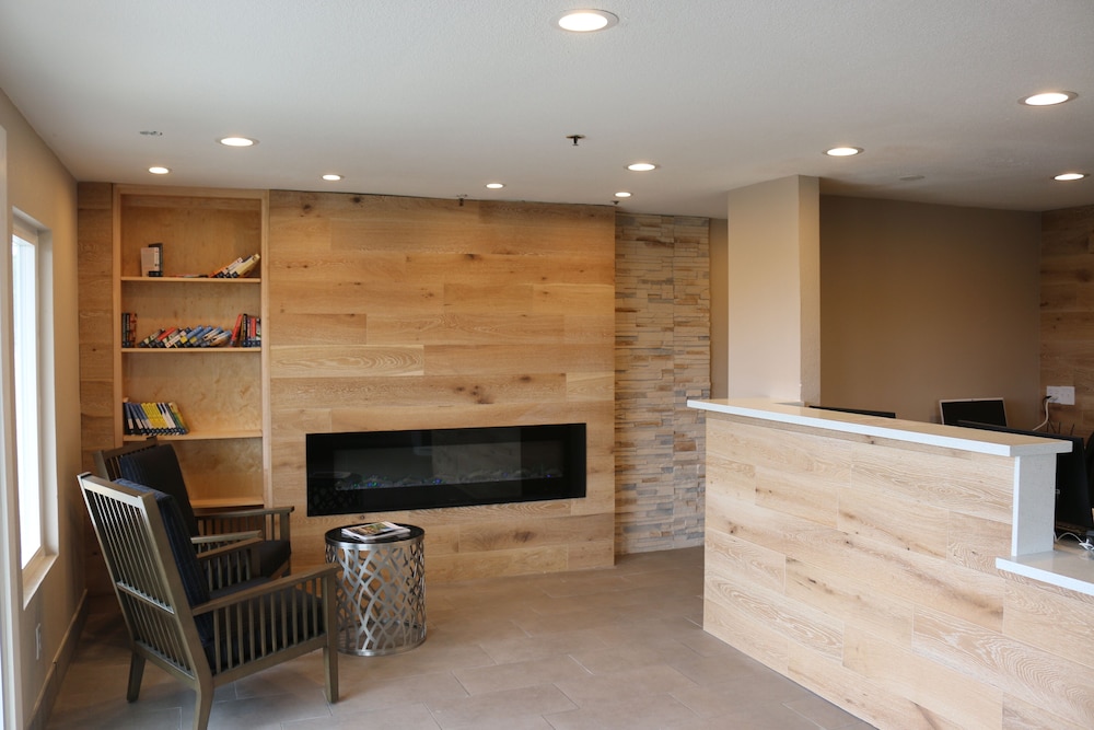 Country Inn & Suites by Radisson, Monterey Beachfront-Marina, CA 5/31