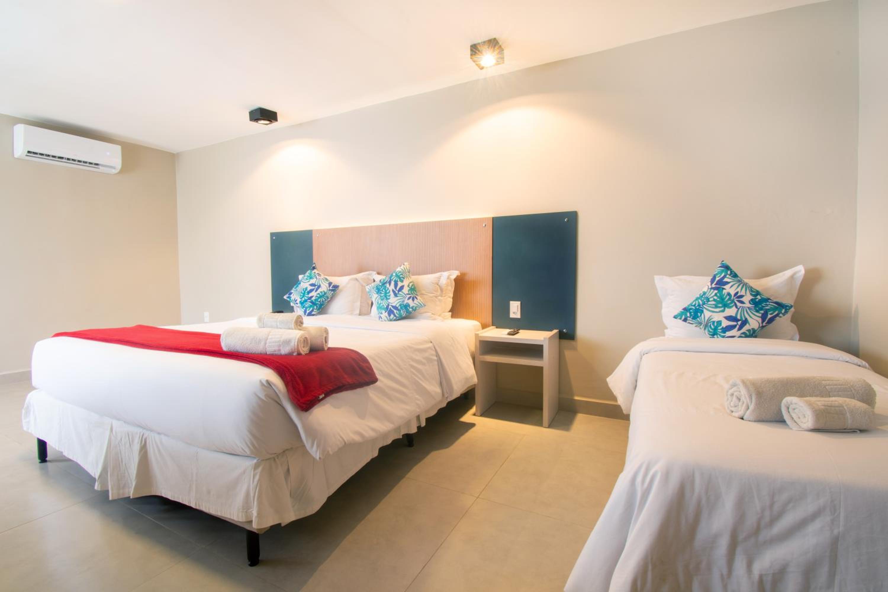 Standard, Triple, 1 Double and 1 Single Bed