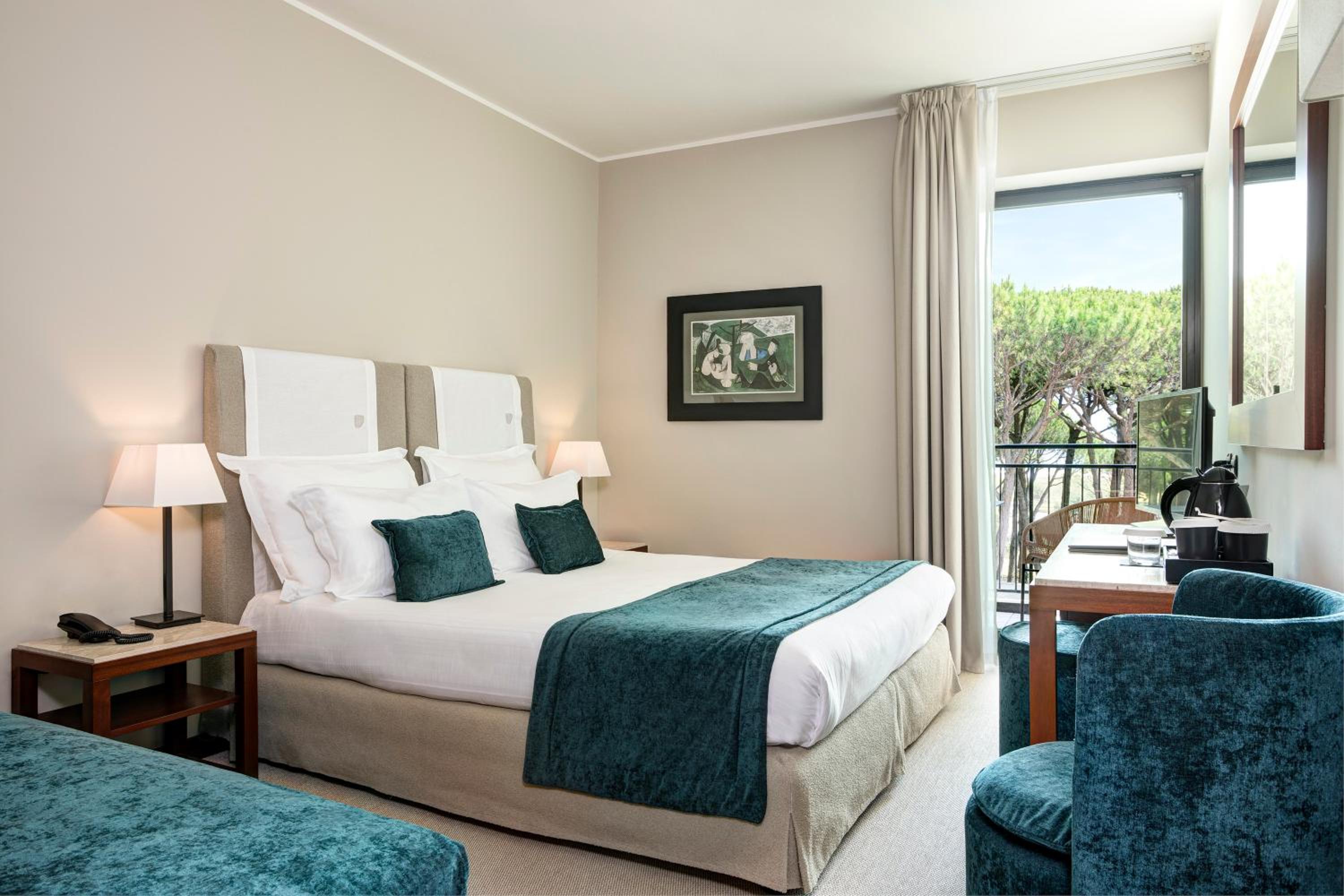 Superior, Double or Twin Bed, Sea Side, Pinewood View