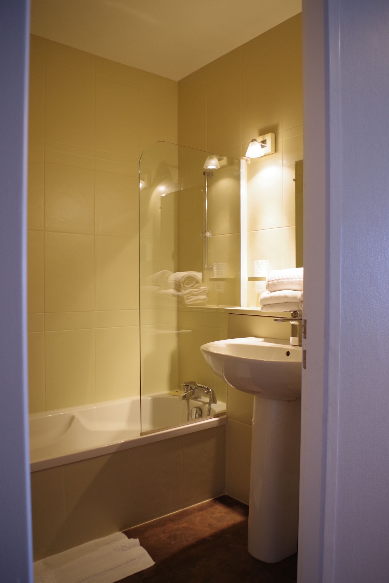 1 Bedroom, Mezzanine, Apartment, Double Bed, Sofa