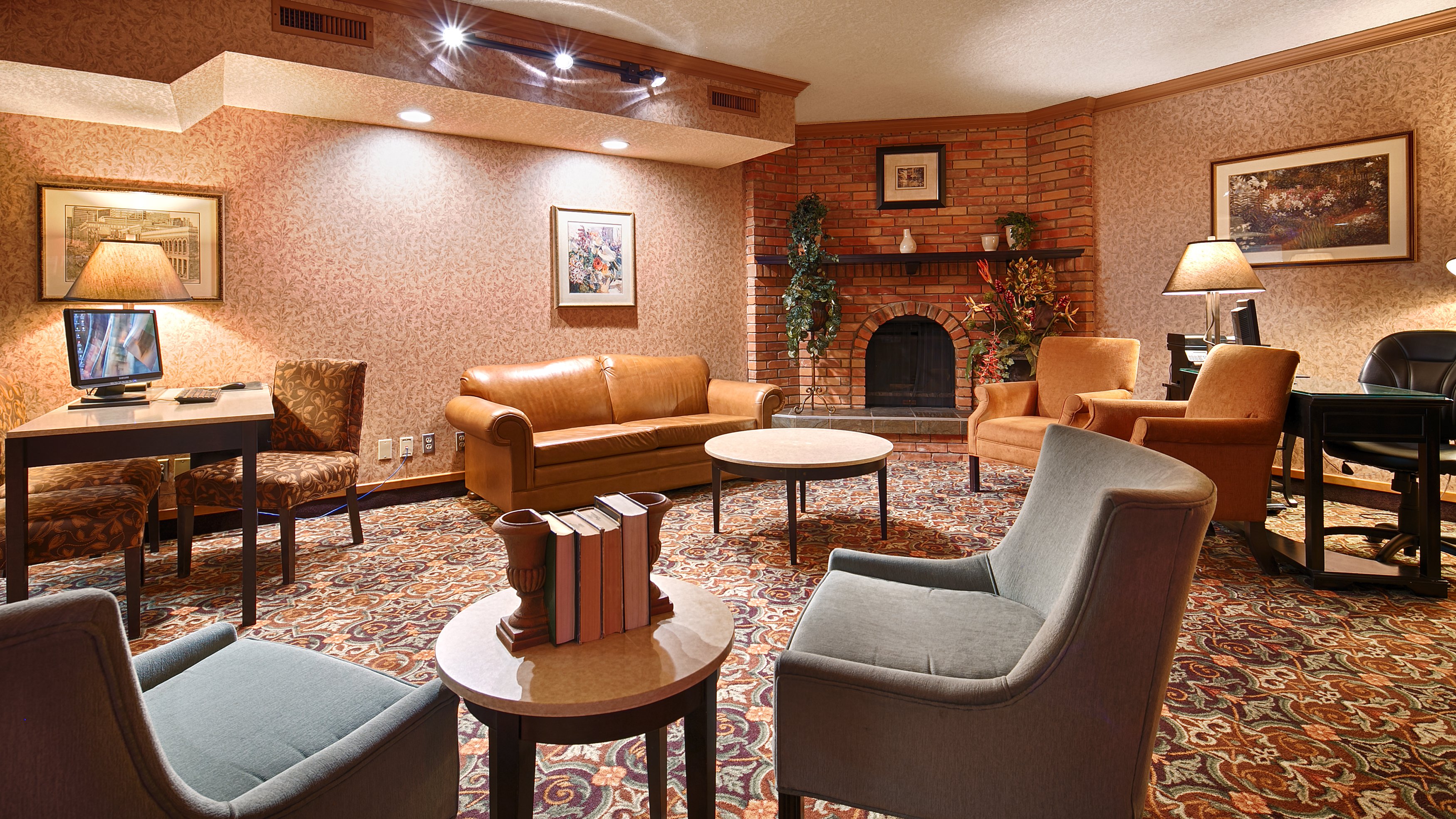 Best Western Plus Port O Call Hotel 59/73