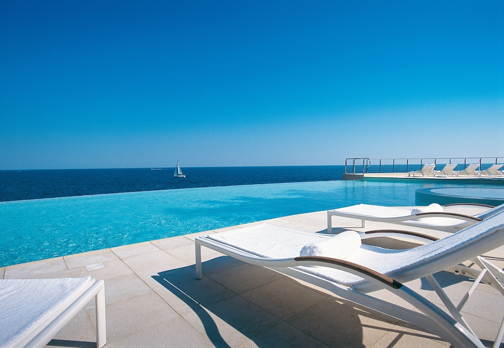 Cap Estel 23/77