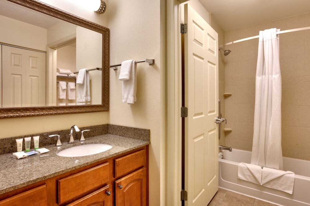 Staybridge Suites Omaha 80th And Dodge 16/81