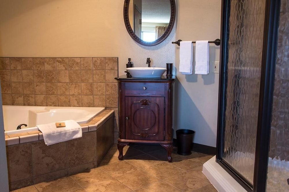 Greenstay Hotel and Suites St James 48/62