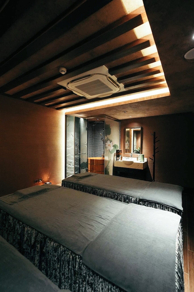 Hanoi Lion Boutique Hotel 38/58