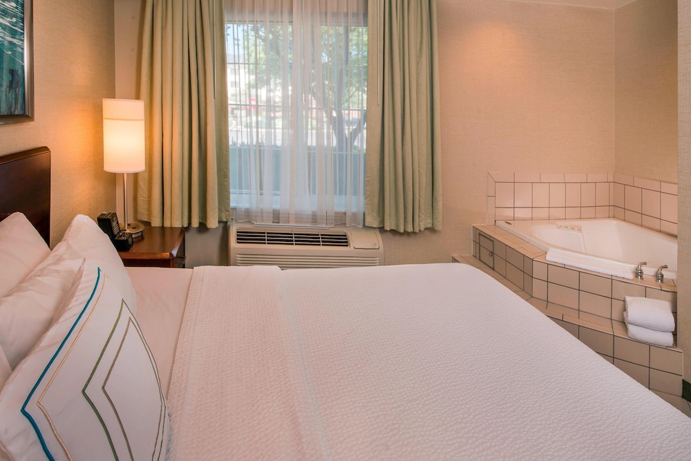 Springhill Suites by Marriott State College 22/63
