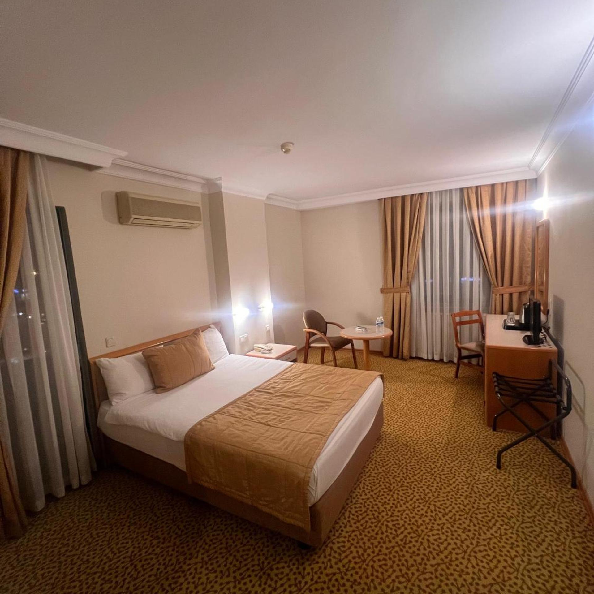 Hotel Sefa 1 7/41