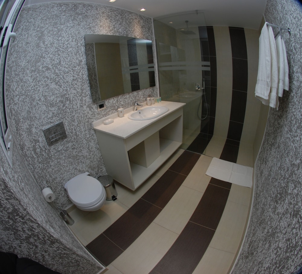 Nemesis Hotel 50/50