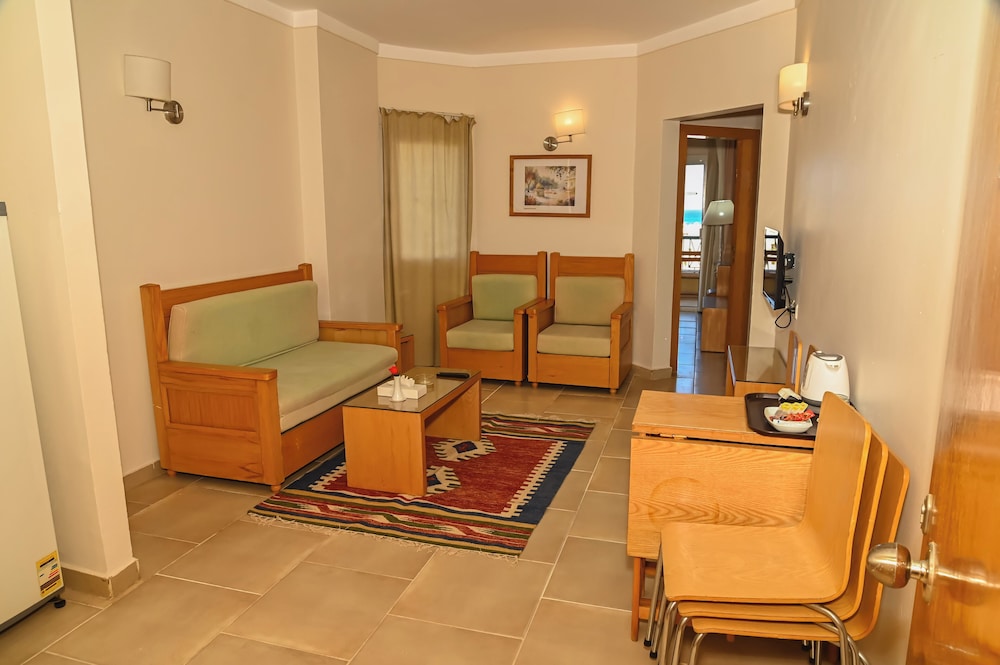 Eagles Downtown Zahabia Resort & Aqua Park 20/73