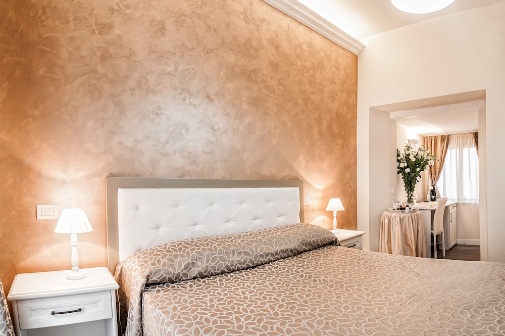 Relais de L Opera 55/72
