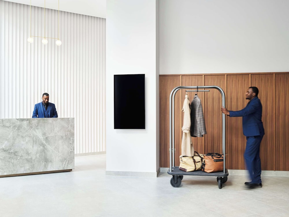 Hyatt House London Stratford 8/50