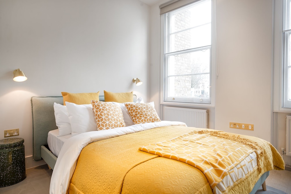 South Kensington by CAPITAL 10/65