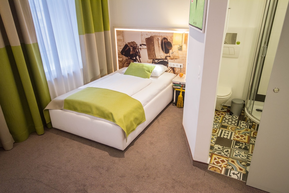 Boutiquehotel Stadthalle 18/75
