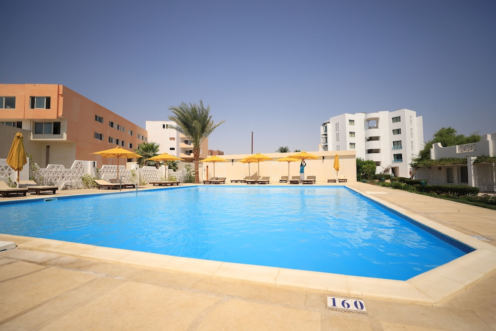 Shams Lodge for Watersports 44/47