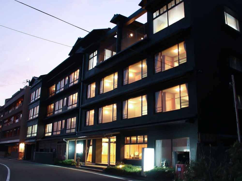 Hotel & Resort Izunone 1/24
