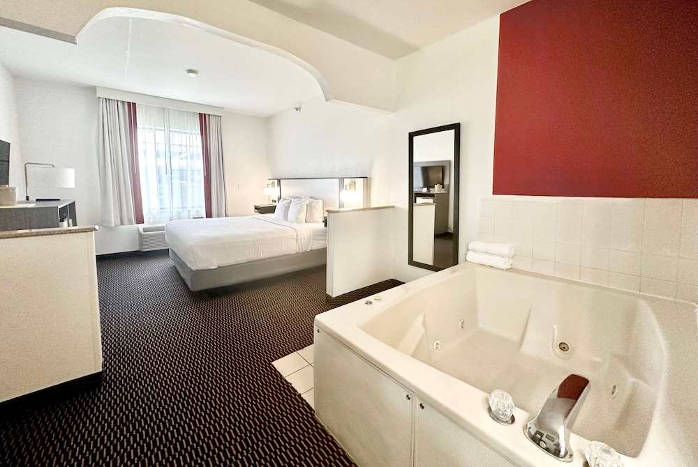 Ramada By Wyndham Columbia 49/51