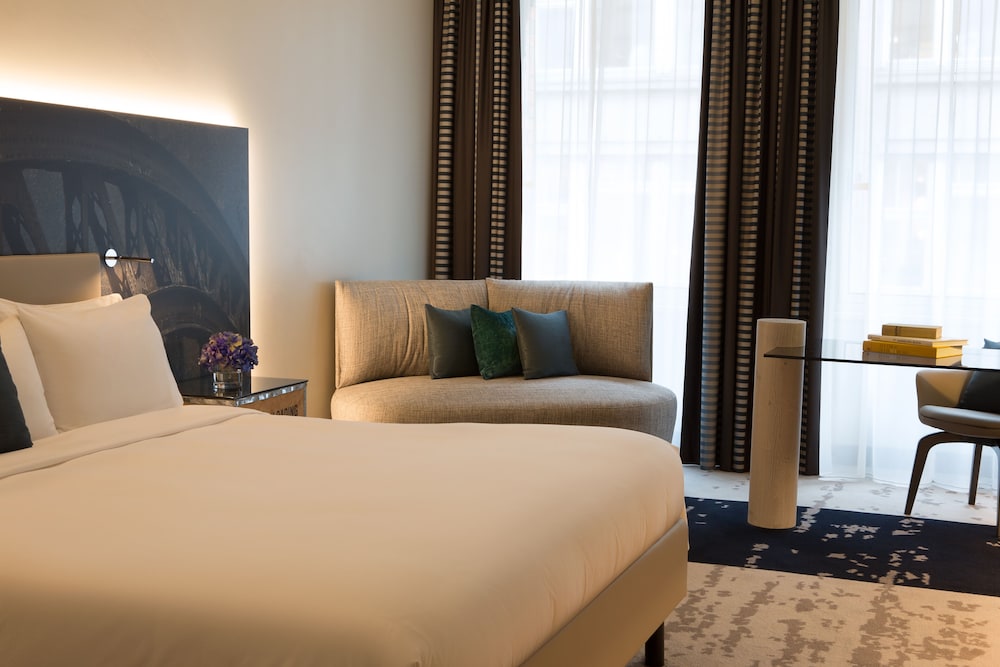 Renaissance Hamburg Hotel 15/63