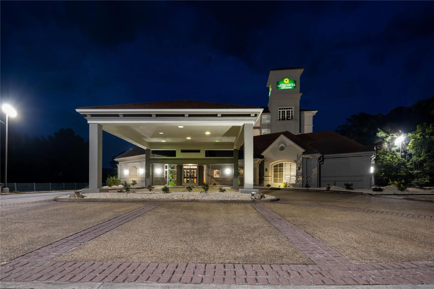 La Quinta Inn & Suites by Wyndham Raleigh Cary 2/44