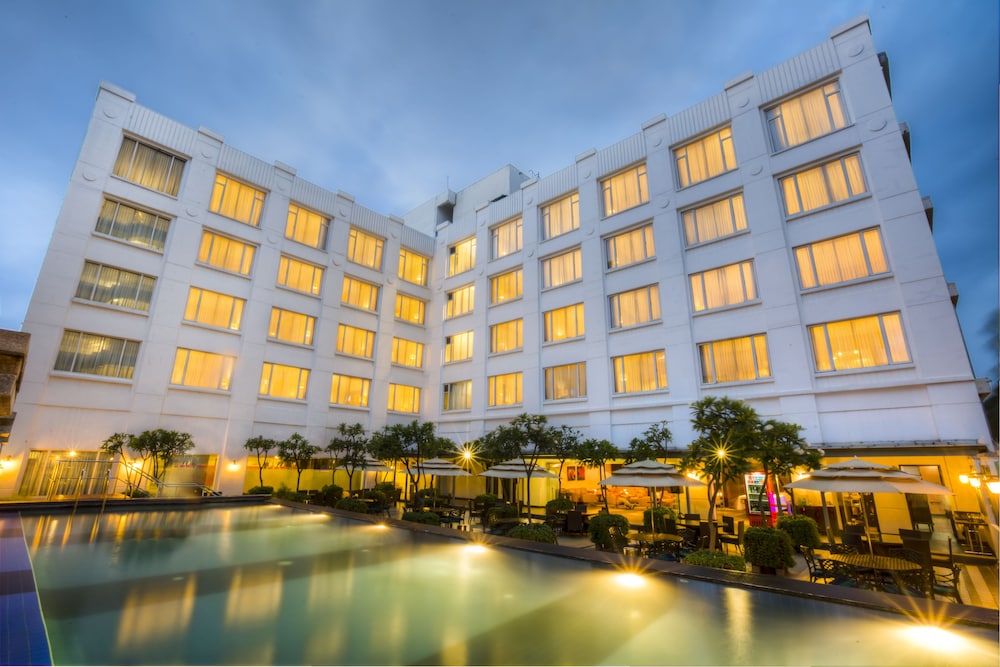 Radha Regent Bengaluru 2/50
