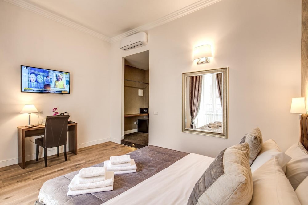 River Luxury Suites 5/25