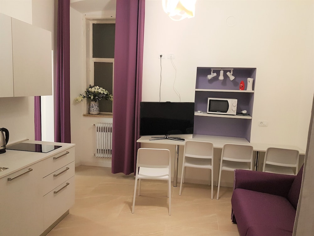 Trieste Center Rooms & Apartments 23/35