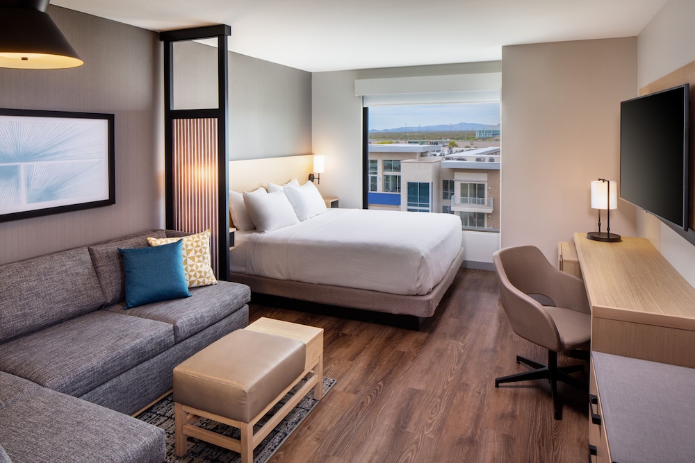 ROOM, KING BED, SOFA, ACCESSIBLE