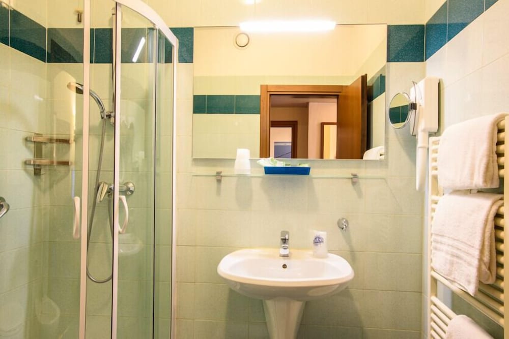 Hotel Benaco 49/50