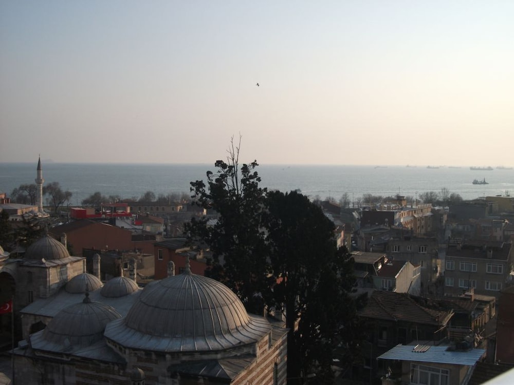Sultan Palace Hotel 51/62
