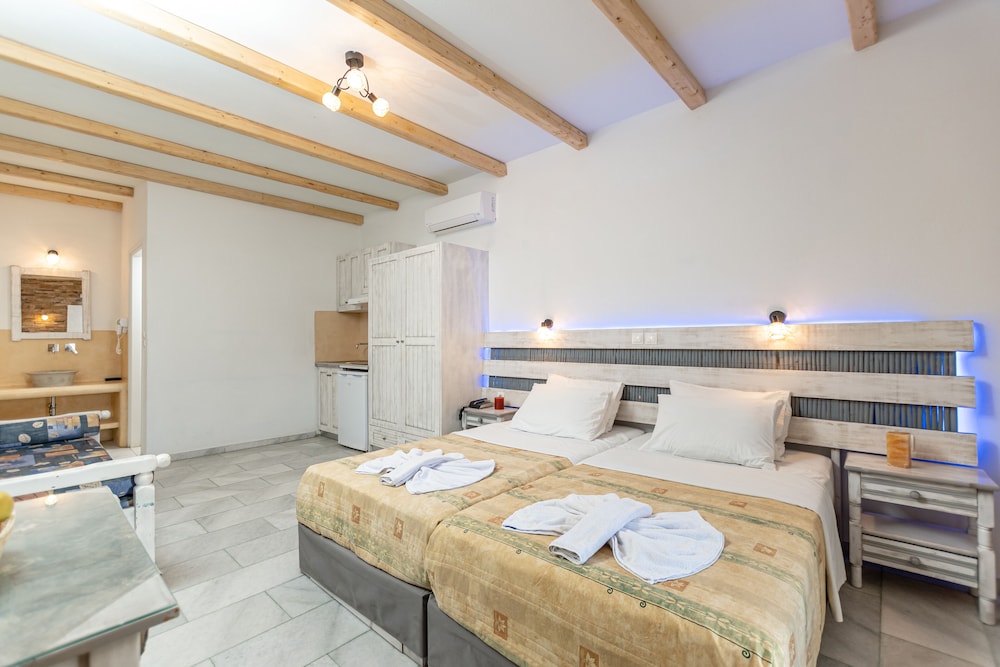 Agios Prokopios Hotel 25/59