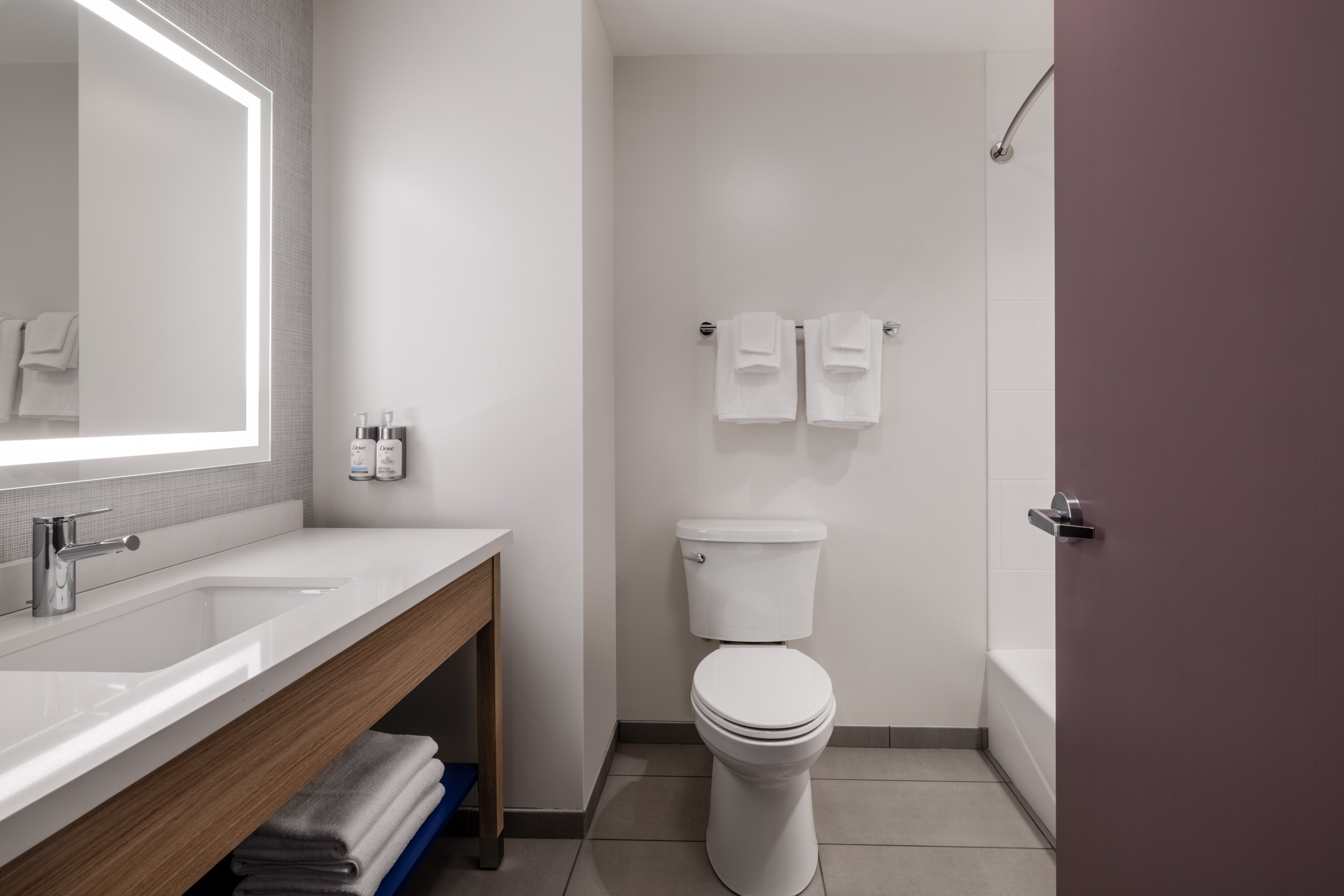 Garner Hotel Longview South by IHG 39/41