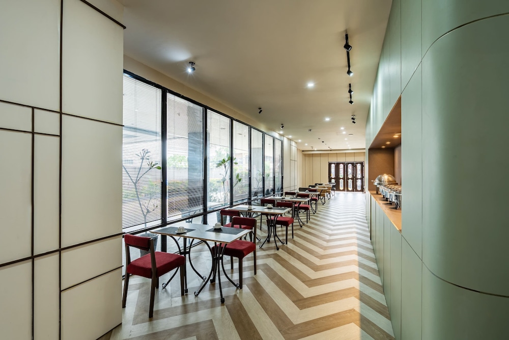 Hotel Algoritma 30/51