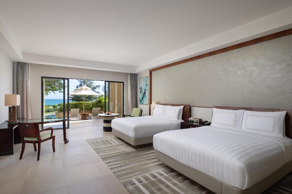 Guest Room, 2 Double Beds, Courtyard View, Pool Side, Balcony, Pool Access