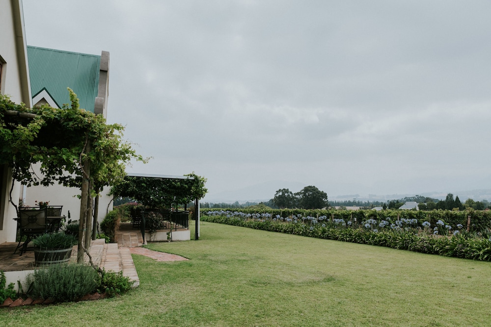 Cana Vineyard Guesthouse 69/76