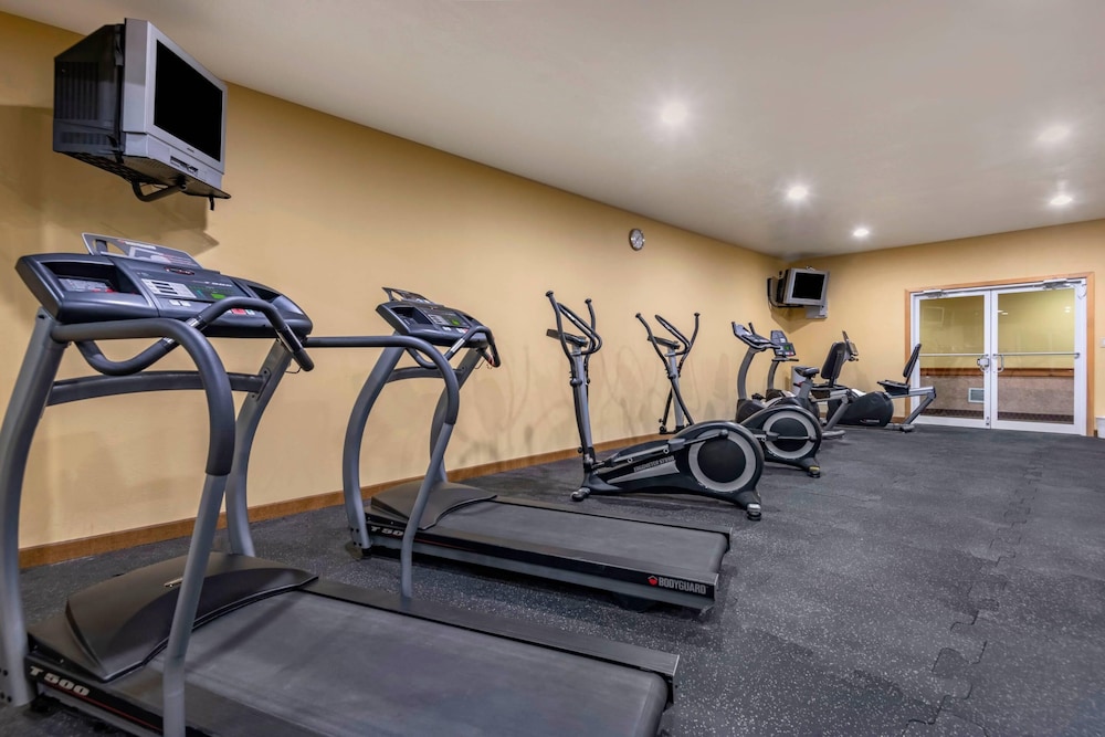 Mountain Edge Suites at Sunapee, an Ascend Collection Hotel 42/69