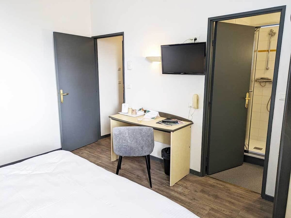 Complexe Hotelier Regain 36/44