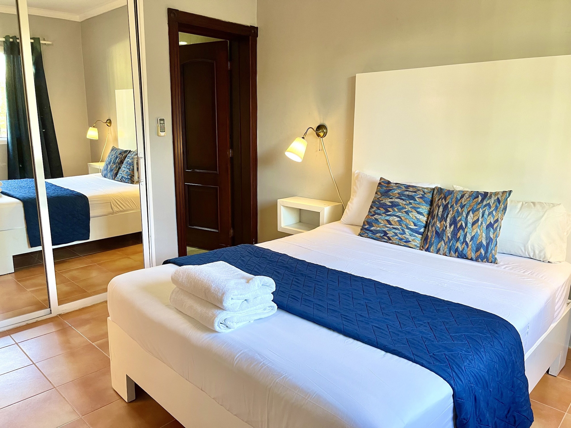 1 BEDROOM, APARTMENT