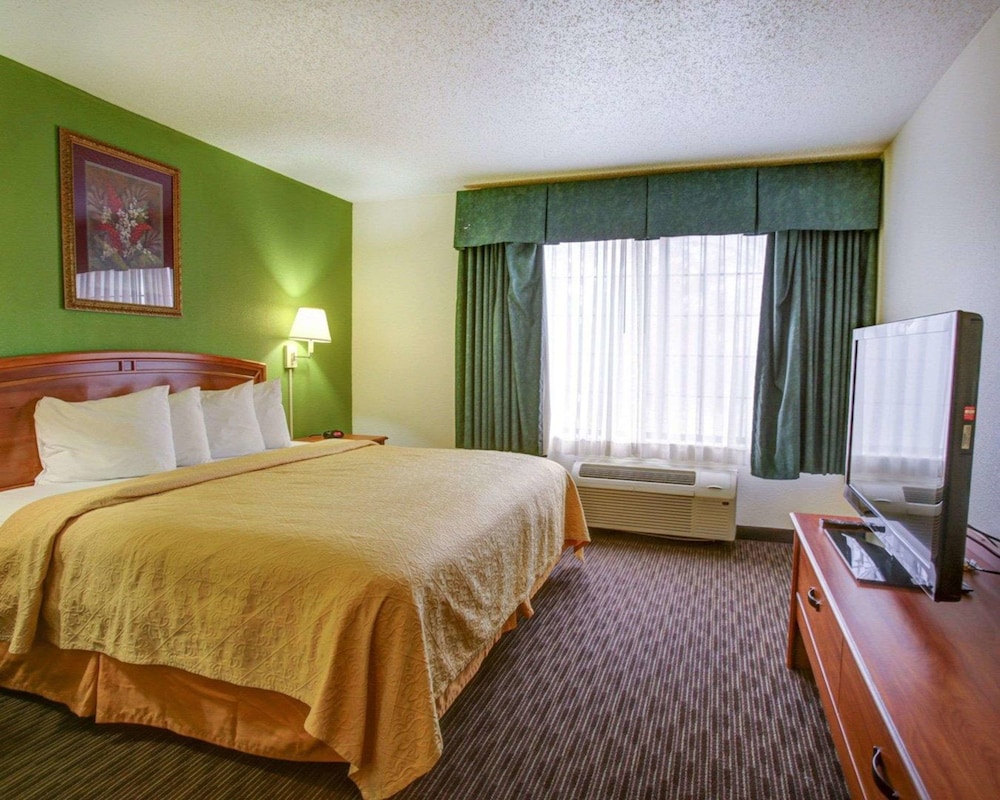 Quality Inn and Suites Austin Airport 9/50