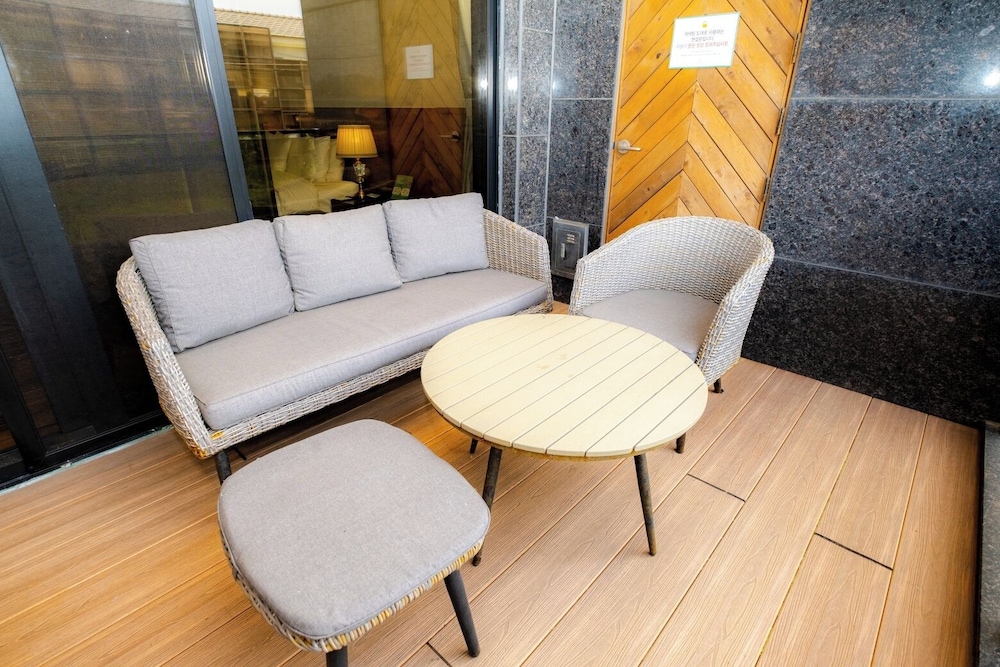 Dyne Oceano Hotel 53/75
