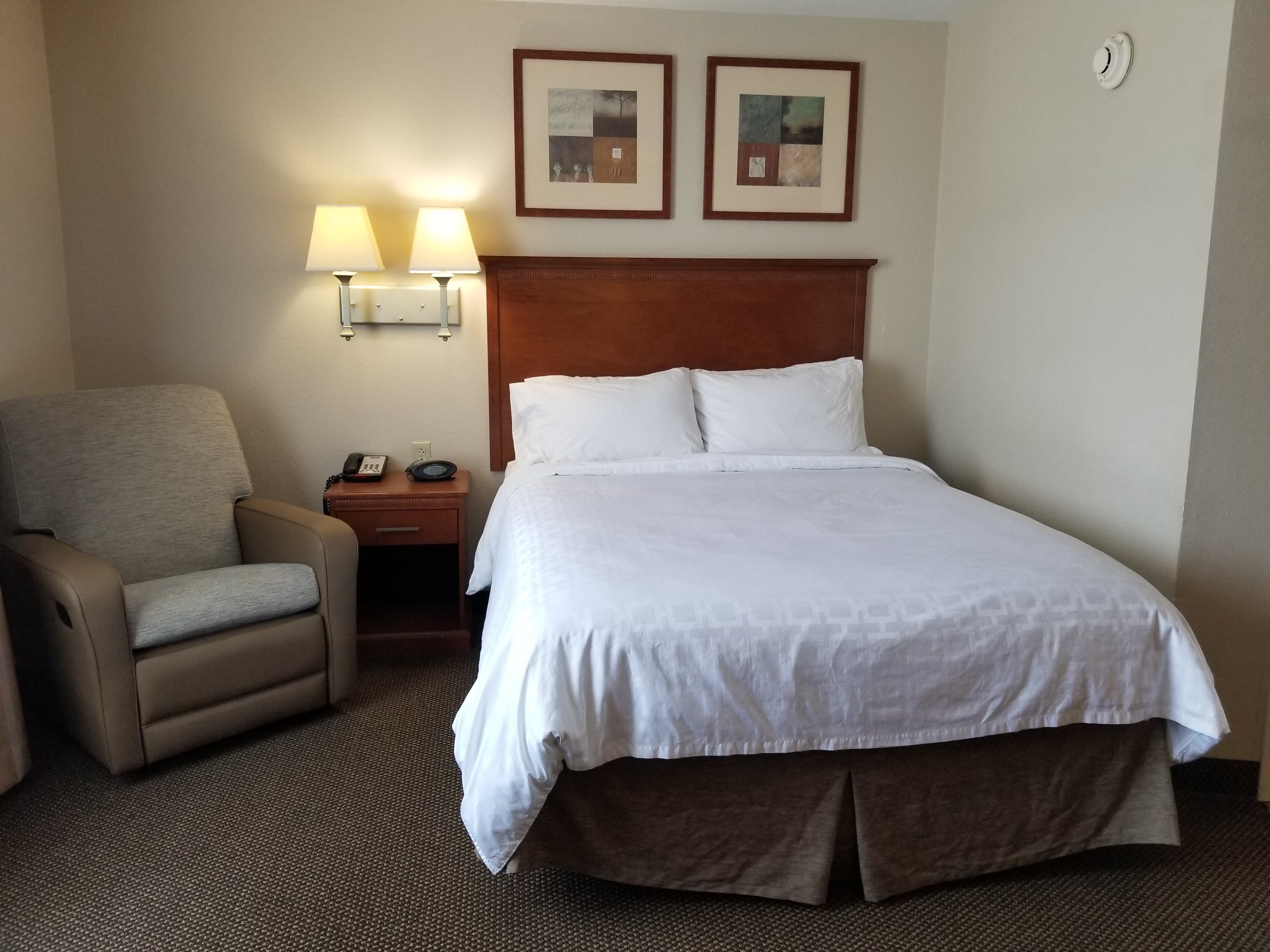 CANDLEWOOD SUITES CAPE GIRARDEAU 23/68