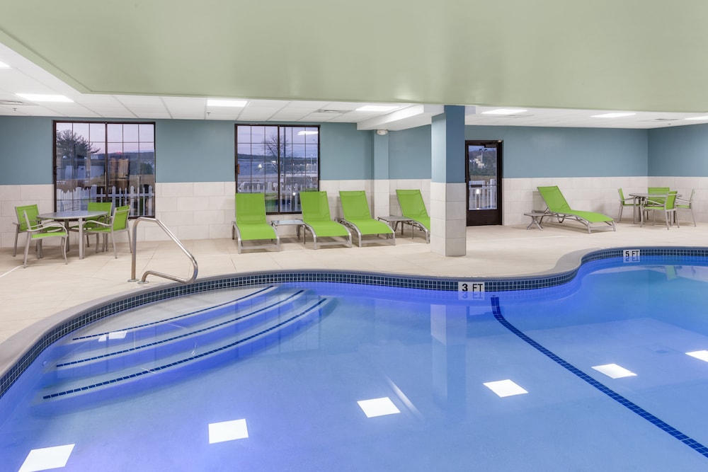 swimming pool spa