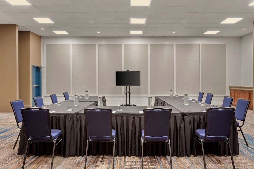 Delta Hotels by Marriott Bristol 36/48