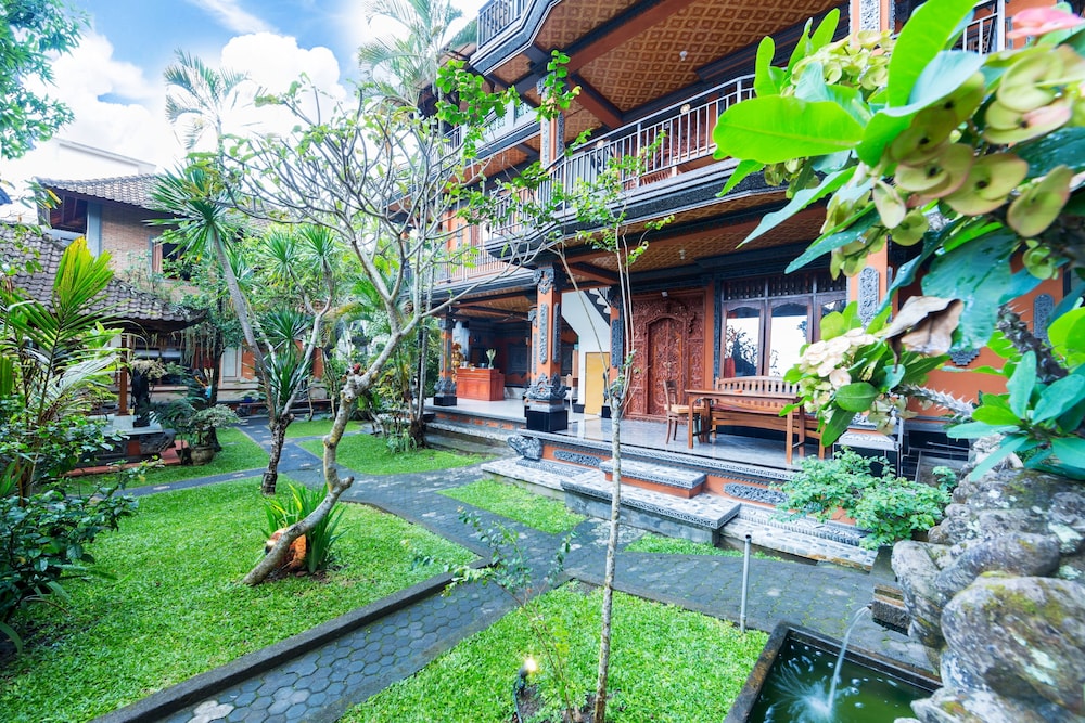 Sayong House 6/46