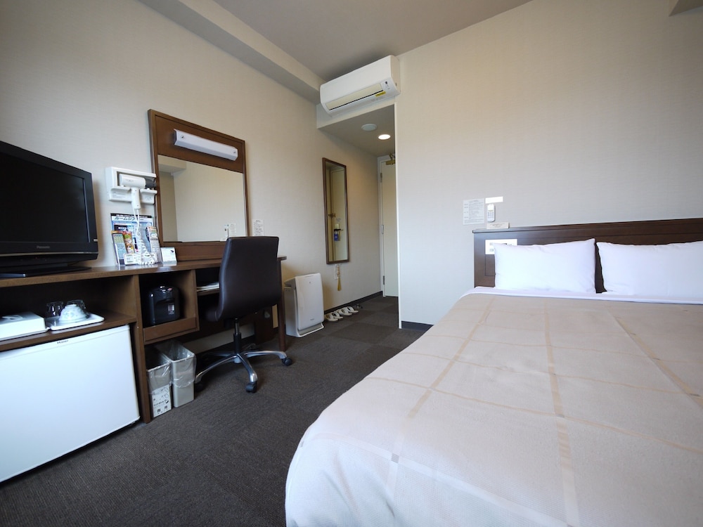 Hotel Route-Inn Nobeoka Ekimae 6/36