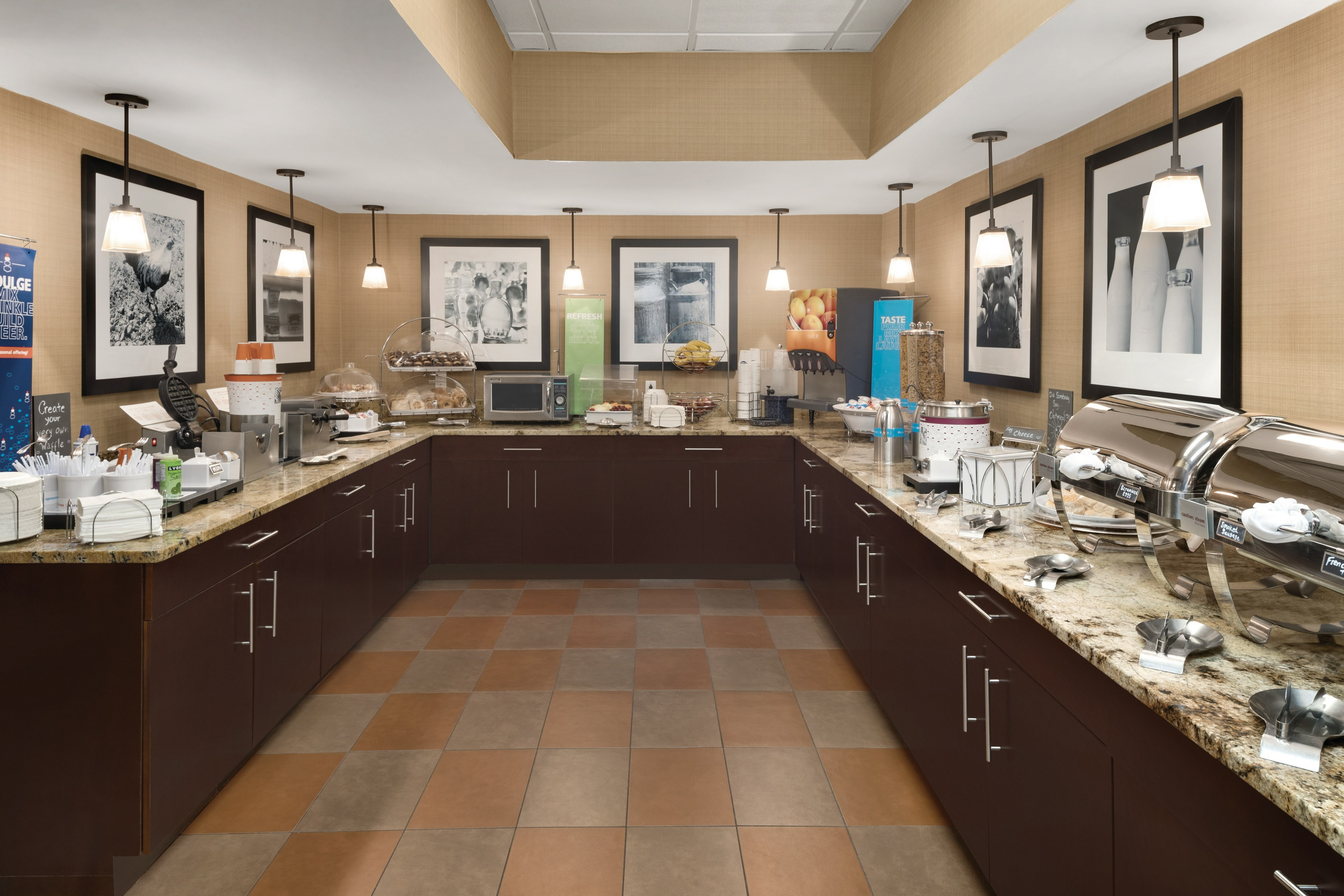 Hampton Inn Cincinnati/Kings Island 11/69